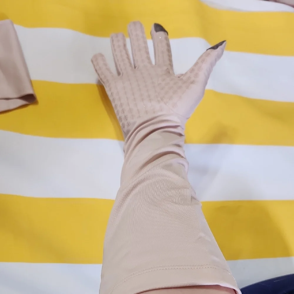 Coolibar Long Pink Sun Protection Gloves with Touchscreen Tips